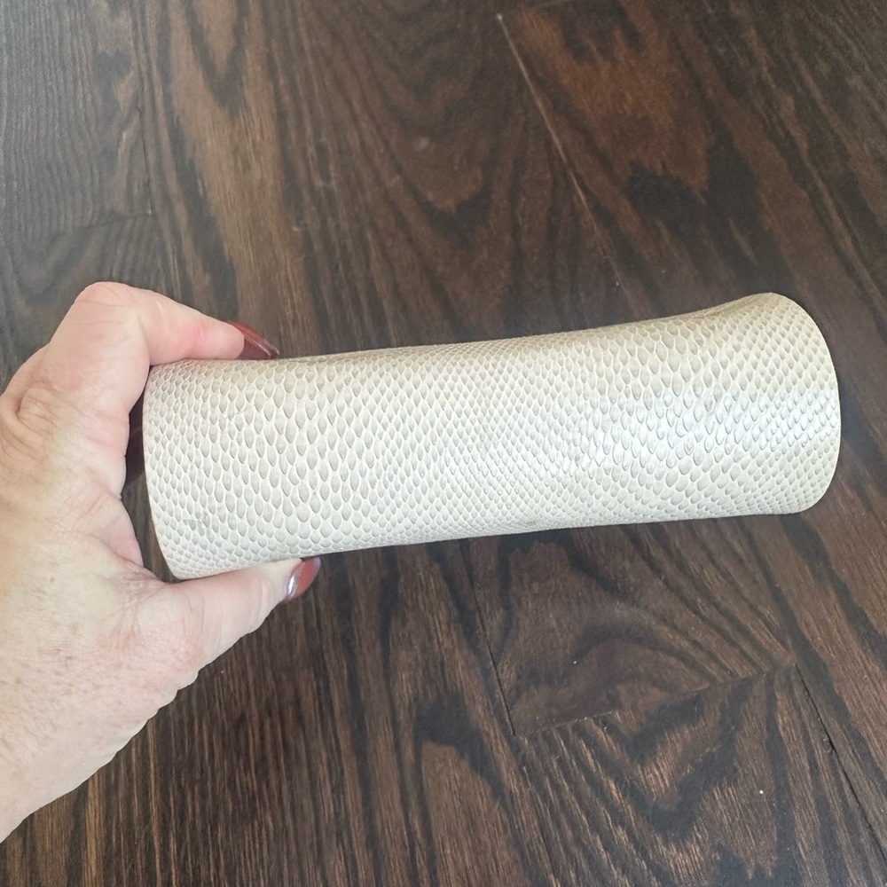 Jimmy Choo tortoise shell patterned sunglasses - image 5